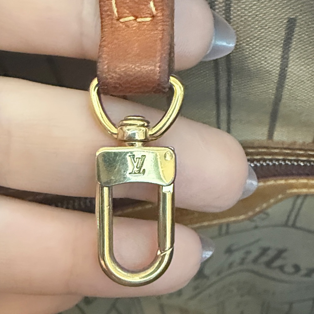 Louis Vuitton Classic Brown Monogram Tote - Picture 14 of 15